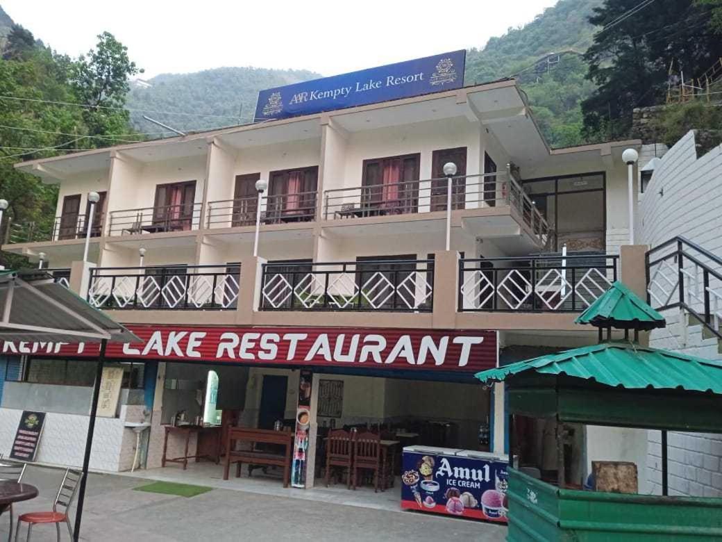 Hotel O Kempty Lake Adventure Resort Мусори Екстериор снимка